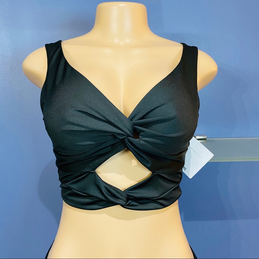 NWT Victoria's Secret Sport VSX Sports Bra - Picture 2 of 7